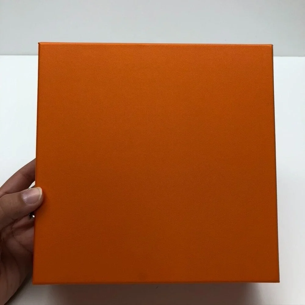 HERMÈS *free returns